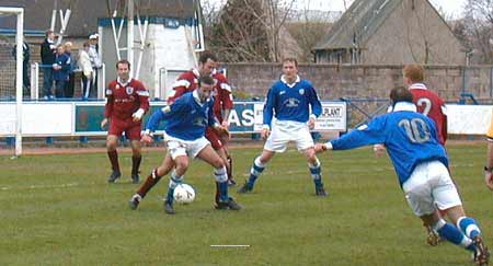 [Hawke lays-off to Sunderland]